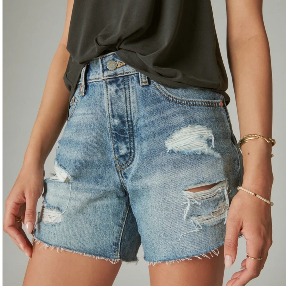 Lucky Brand 90s Midi Short—size 28/6